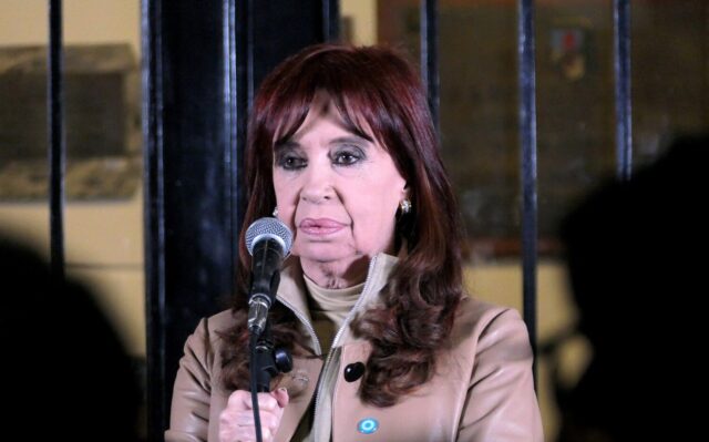 cristina-fernandez encuesta