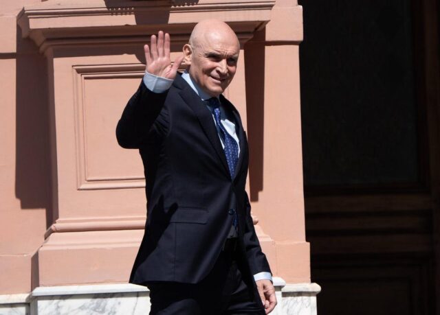 espert se va